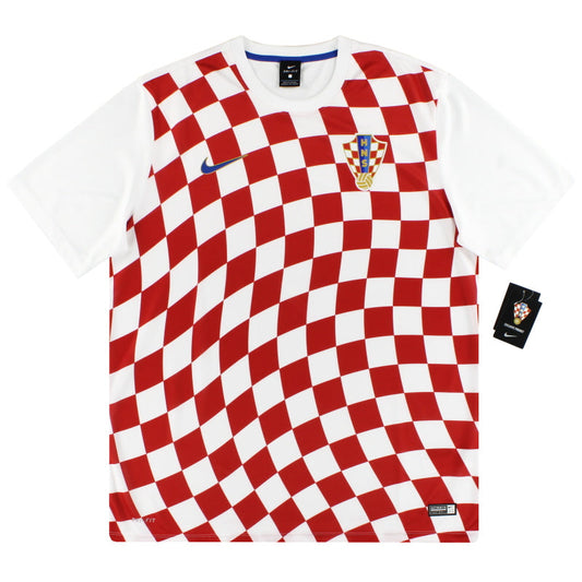 2016-18 Croatia Nike Basic Home Shirt *w/tags* XL.Boys